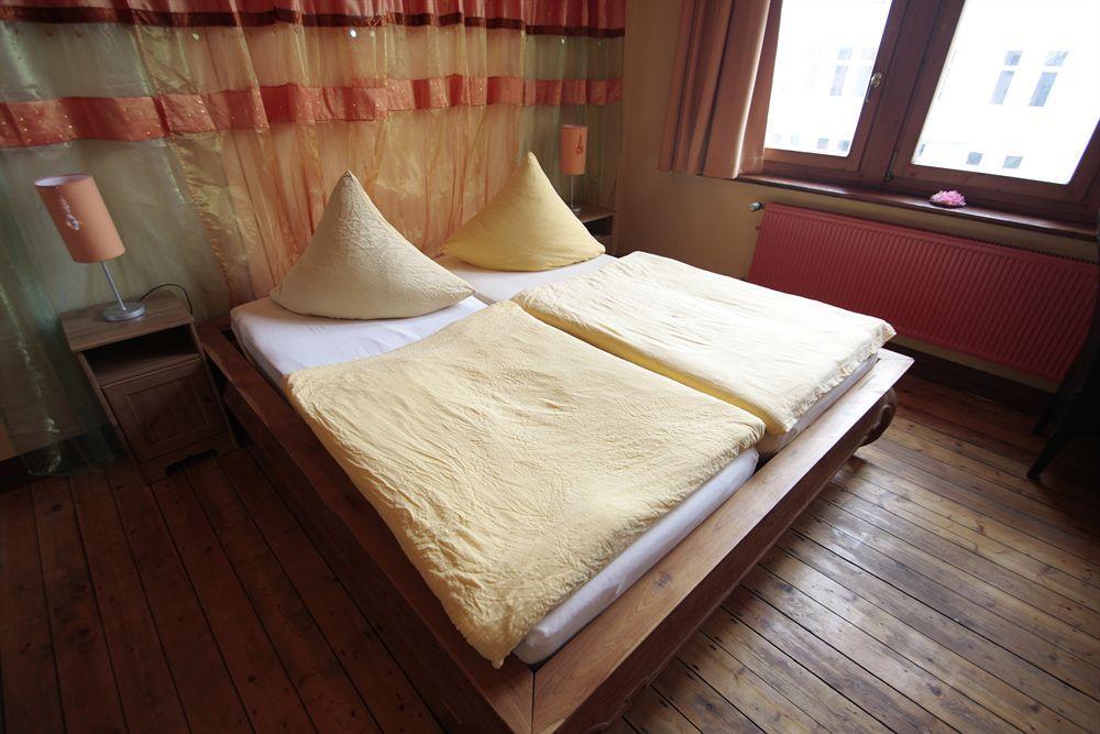 Avalon Bed & Breakfast Themen/- Nichtraucherhotel Hannover Exterior photo