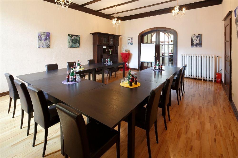 Avalon Bed & Breakfast Themen/- Nichtraucherhotel Hannover Exterior photo