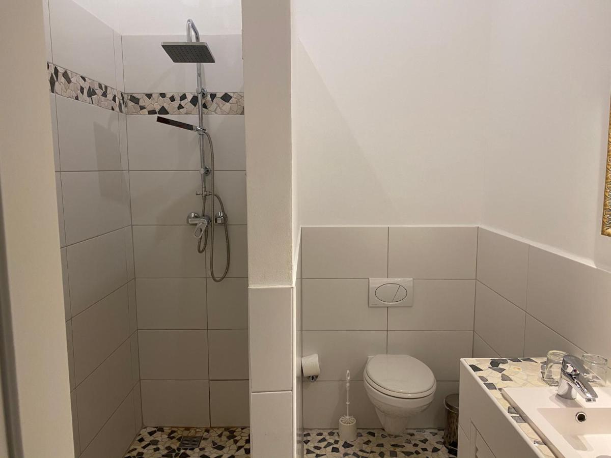 Avalon Bed & Breakfast Themen/- Nichtraucherhotel Hannover Exterior photo